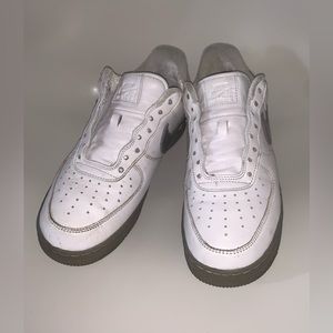 Nike Air Force 1 Low '07 PRM White Metallic Silver Size 7.5